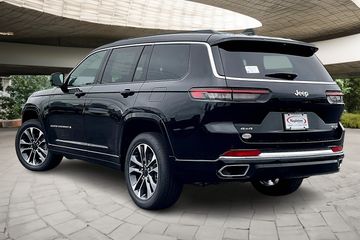 New 2025 Jeep Grand Cherokee L Overland 1C4RJKDG4S8724978